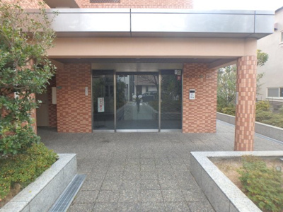 【エントランス】 | ルノン大森・ドゥ | 落ち着いたエントランスです