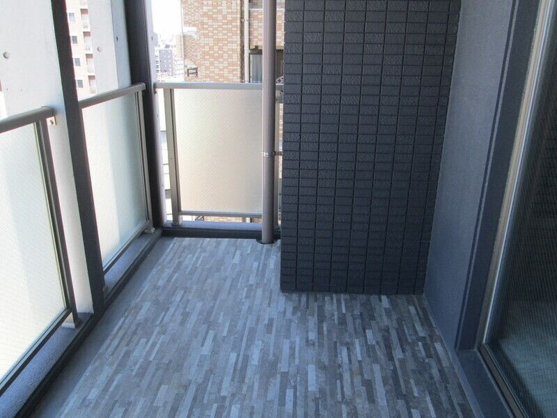 福岡市早良区荒江３丁目の賃貸マンションのバルコニー