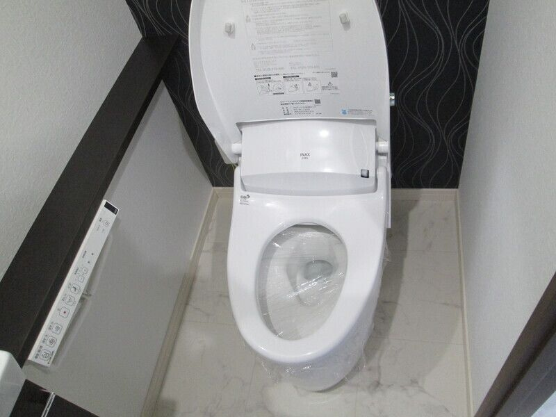 福岡市早良区荒江３丁目の賃貸マンションのトイレ