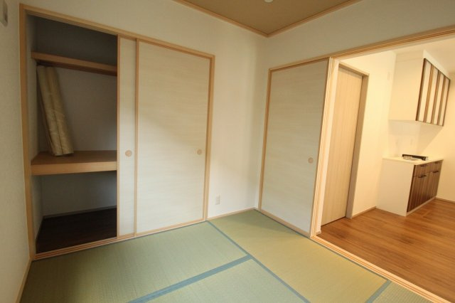 高見町　新築戸建　1号棟　【全2区画】の和室|1Ｆ　4.5帖