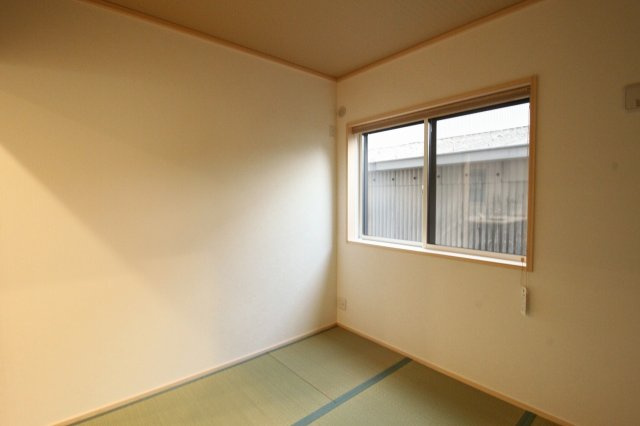 高見町　新築戸建　1号棟　【全2区画】の和室|1F　4.5帖