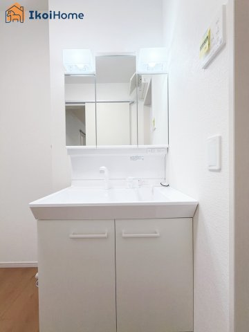 明石市大久保町八木　全2棟2号棟　新築戸建　の洗面所|◆同社施工例◆年中無休：当日予約可●洗濯パンがついていません。5000〜15000円前後です