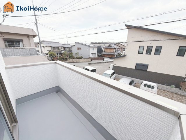 明石市大久保町八木　全2棟2号棟　新築戸建　のバルコニー|◆同社施工例◆年中無休：当日予約可●南向きバルコニー。屋根は８～万円バルコニー設置できます。