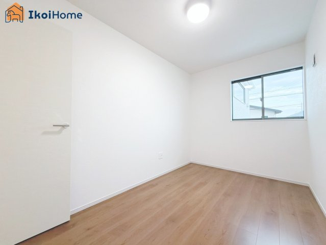 明石市大久保町八木　全2棟2号棟　新築戸建　の寝室|◆同社施工例◆年中無休：当日予約可●より一層フローリング強くする10年保証のコーティングもご用意