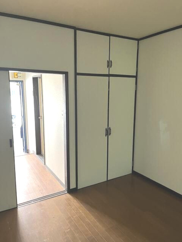 和泉町コーポの収納|　※他号室の参考写真です。