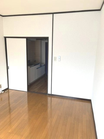 和泉町コーポの寝室|　※他号室の参考写真です。