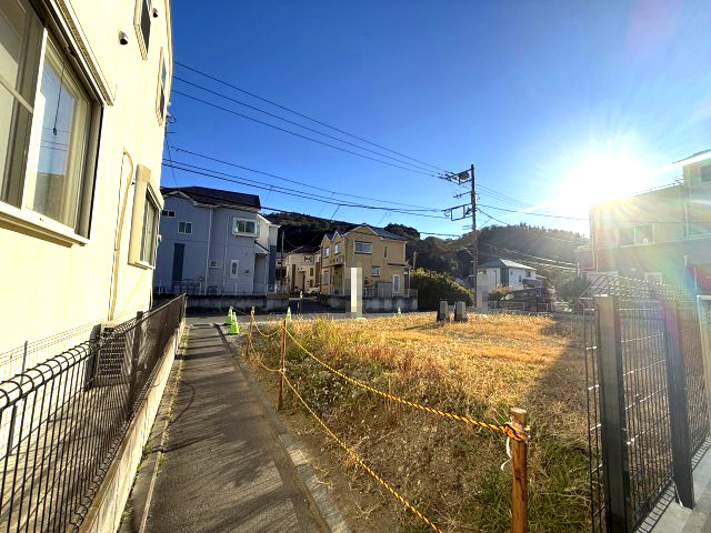 利便性良好　土地の前面道路含む現地写真|前面道路