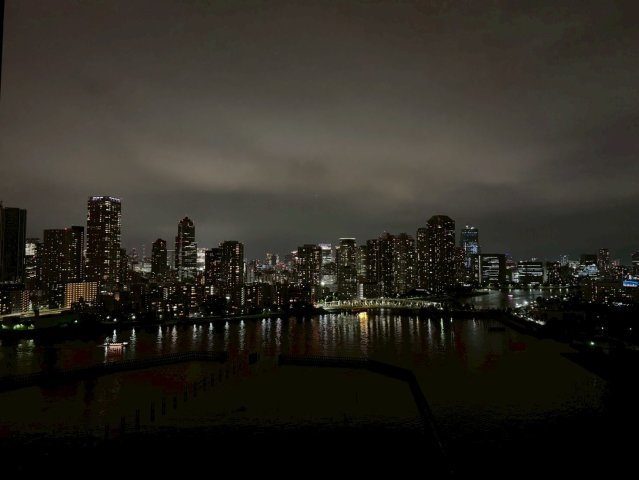 キャナルワーフタワーズWESTの展望|夜のバルコニーからの眺望です♪
いつまでも見ていられそうな夜景ですね♪