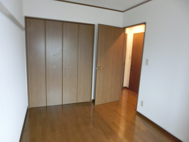 淀川ハイライフマンションの洋室