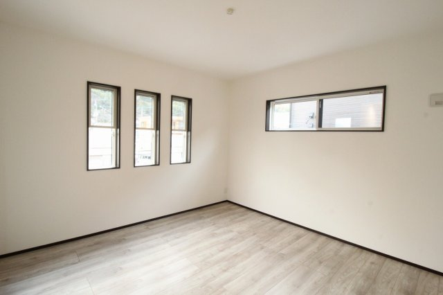 高見町　新築戸建　2号棟　【全2区画】のバルコニー|2F　南西の部屋　8.0帖