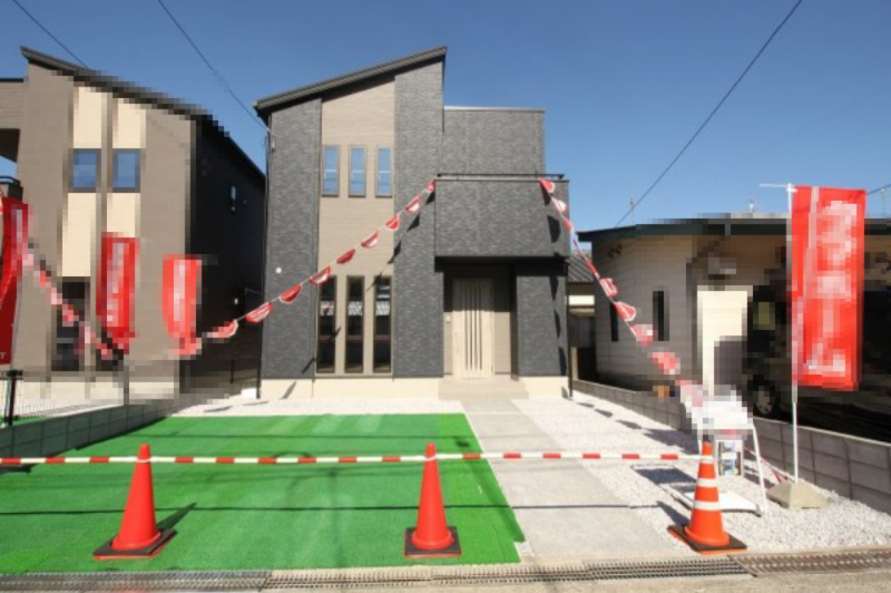 高見町　新築戸建　2号棟　【全2区画】の外観|4ＬＤＫ+ＷＣＬ　建物面積　106.82㎡（約32.31坪）