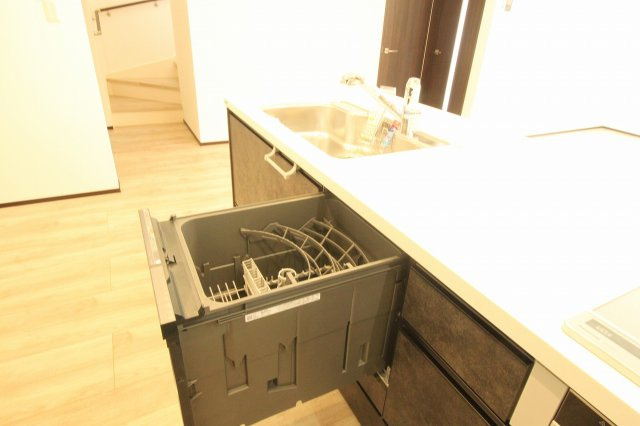 高見町　新築戸建　2号棟　【全2区画】のキッチン|食器洗浄乾燥機