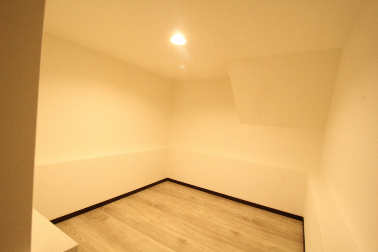 高見町　新築戸建　2号棟　【全2区画】の洋室|2F　北西の部屋　6.0帖