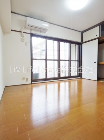 青木ビル(アオキビル)の洋室