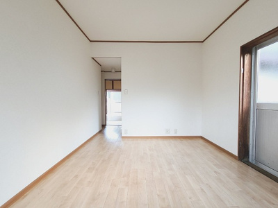 【居間・リビング】 | 岸本貸家