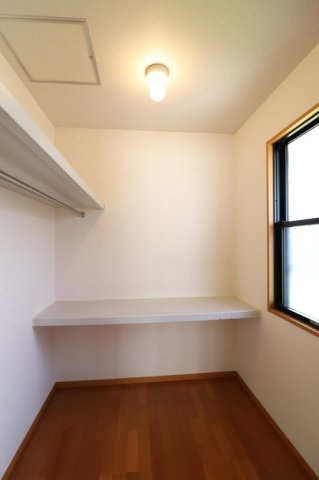 さいたま市浦和区瀬ヶ崎１丁目のテラスの収納