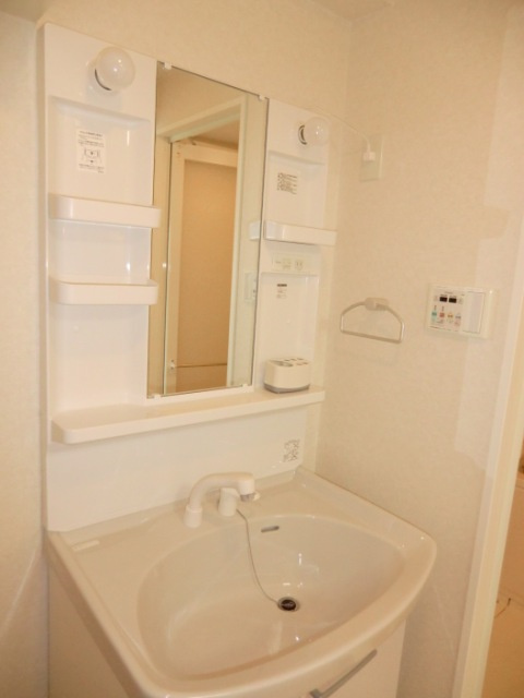 アーバネス淀川の独立洗面台