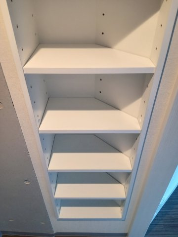 狛江市東和泉１丁目の賃貸マンションの収納