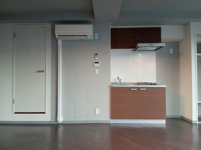 狛江市東和泉１丁目の賃貸マンションの内装