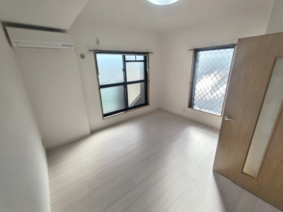 【洋室】 | Dorm淡路 | 広々とした洋室です