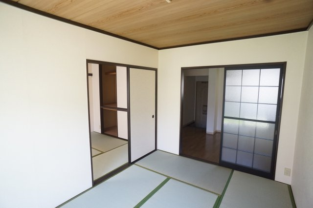 吉甚ハイツＣ棟の和室