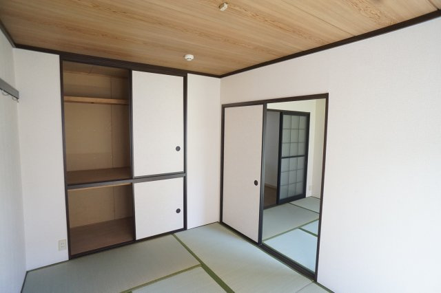 吉甚ハイツＣ棟の和室