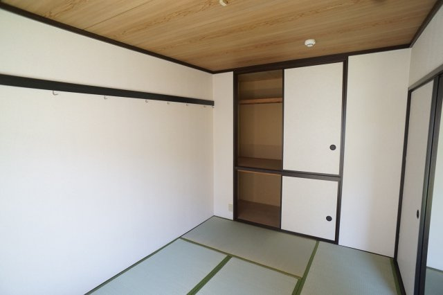 吉甚ハイツＣ棟の和室