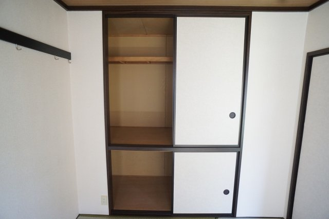 吉甚ハイツＣ棟の収納