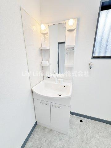 SHINY花の洗面所