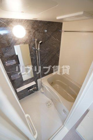 ラメゾン385の浴室