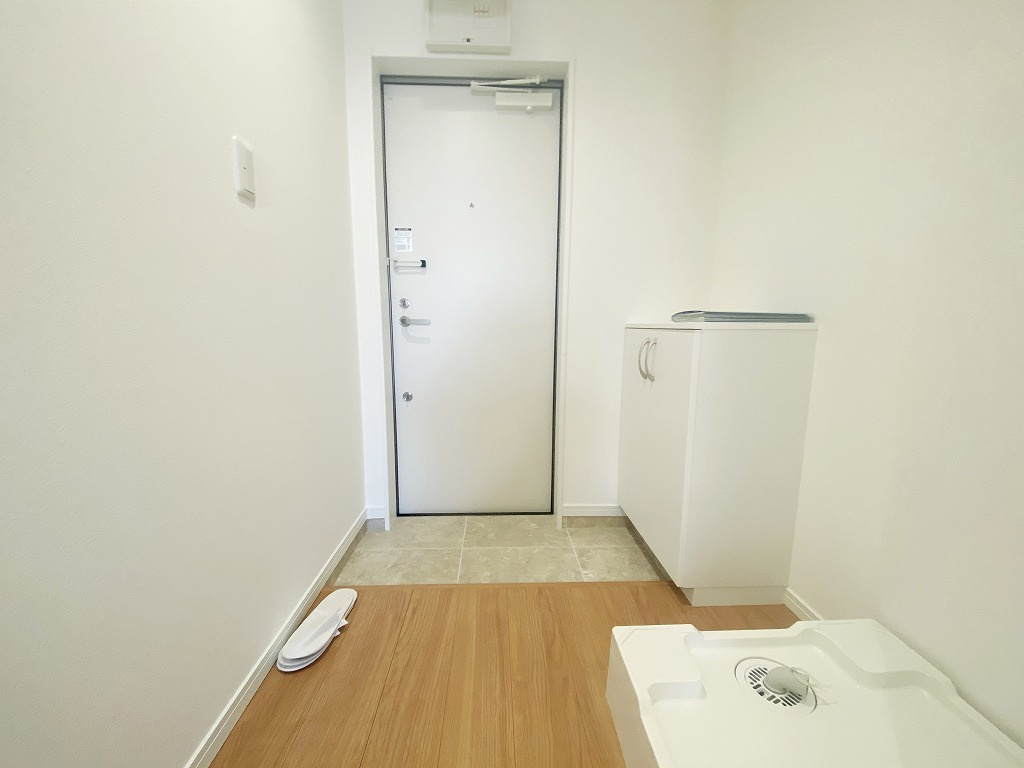 セレーノ西浦和の玄関|別号室の参考写真です。