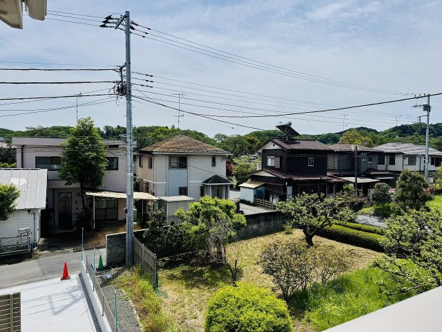 八王子市　下恩方町　新築一戸建て　２４ー１期のバルコニー|～急な雨も安心のインナーバルコニーです～
