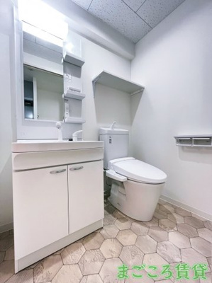 【独立洗面台】 | YOSHITOMI SANNOU