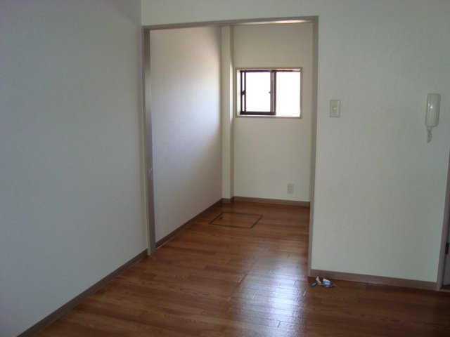 ネオポリス東幸の居間・リビング|リビング（イメージ）