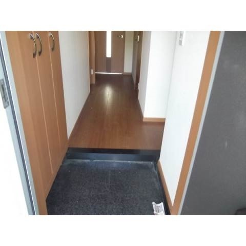 プロニティ（市場町）の玄関