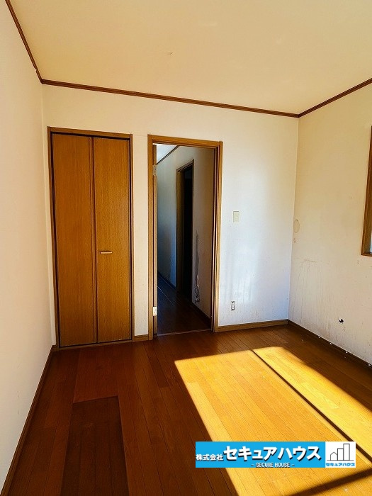 【今からご案内可能♪】東郷町春木台5丁目　中古戸建の洋室|【洋室】
◆お子様のお部屋や主寝室、来客時の宿泊室、趣味のお部屋としてもご利用いただけます♪