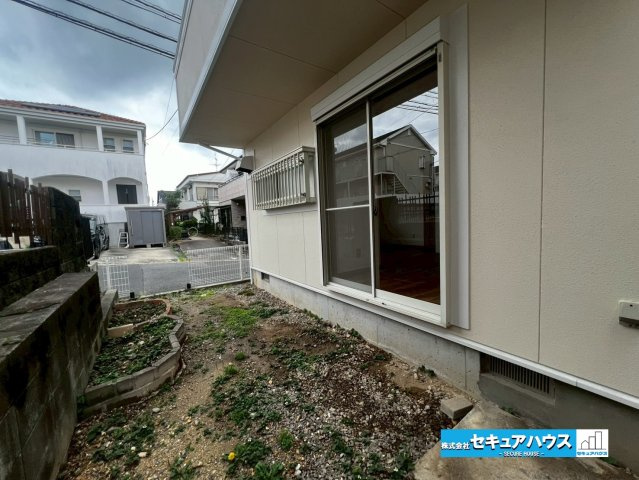 【今からご案内可能♪】東郷町春木台5丁目　中古戸建の庭|【庭】
◆お庭スペース付きの物件です♪
◆ガーデニングやお子様が少し遊ぶスペースとしても利用できます。
◆南向きのため陽当たり良好です♪　　　　　　　　　　　　　　　　　　　　　　　　　　　　　　　　
