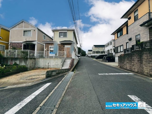 【今からご案内可能♪】東郷町春木台5丁目　中古戸建の前面道路含む現地写真|事前予約にて現地ご見学いただけます！お気軽にお問い合わせください♪
■株式会社　セキュアハウス　■
住宅ローンに強く、知識、経験豊富なスタッフ在籍
お客様に寄り添い、ご成約後もサポート致します。　　　