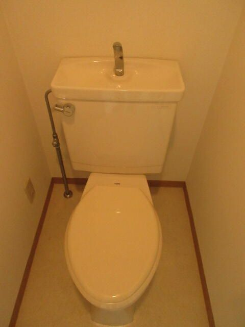 西日暮里１・４・３のトイレ