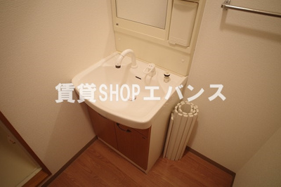 【洗面所】 | クレシア | スペースが確保できる洗面所です