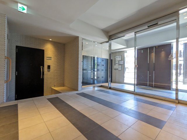 ケーディーエックスレジデンス上野毛のロビー|毎日通るロビーはこのようになっています