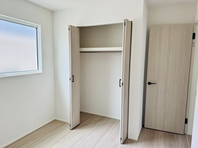 八王子市　下恩方町　新築一戸建て　２４ー１期の収納|～収納力の高いクローゼット完備～