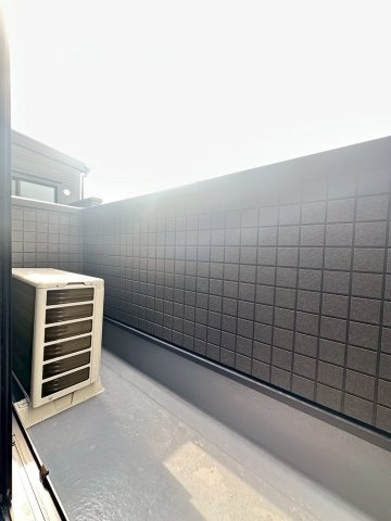サイアミーズ春日町のバルコニー