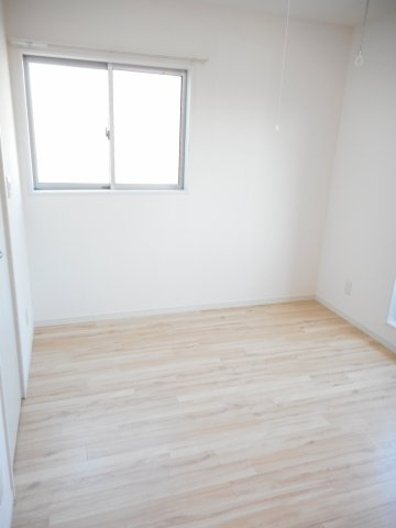 メゾン・ド・アベイユの洋室