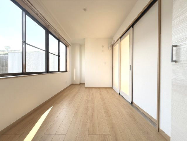 アリエス久留米東の洋室|5.3帖の洋室