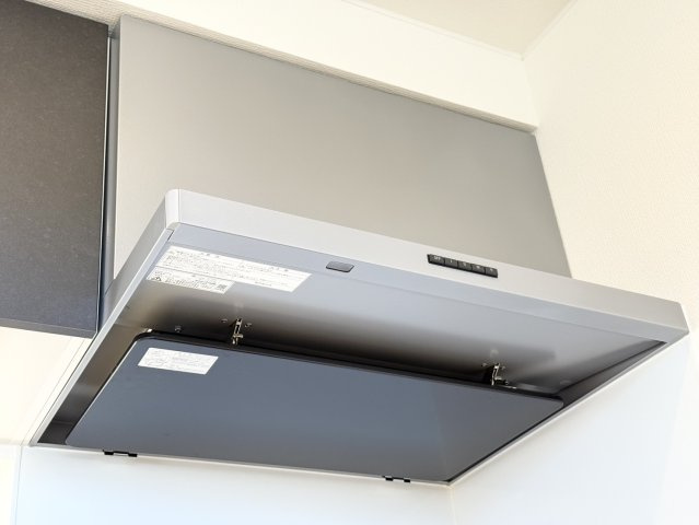 アリエス久留米東のキッチン|お掃除の手間が省ける整流版付きのレンジフード