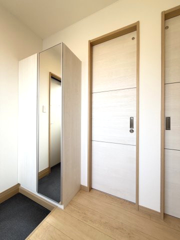 アリエス久留米東の玄関|シューズボックスにはガラスが設置