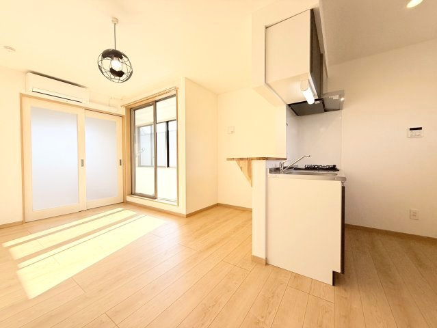 アリエス久留米東の居間・リビング|12.7帖のLDK