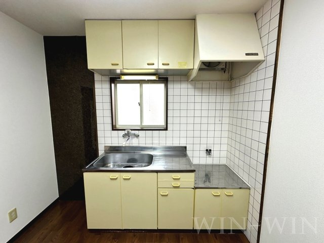 ウイングコート向山 B棟のキッチン|イメージ（同建物内別部屋の写真です）