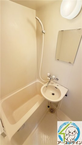 ベルゲンハイツ明石の浴室